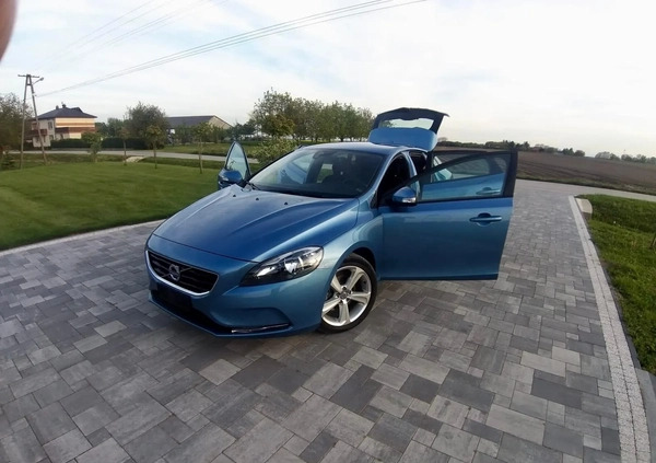 Volvo V40 cena 38900 przebieg: 171000, rok produkcji 2015 z Strzelce Opolskie małe 781